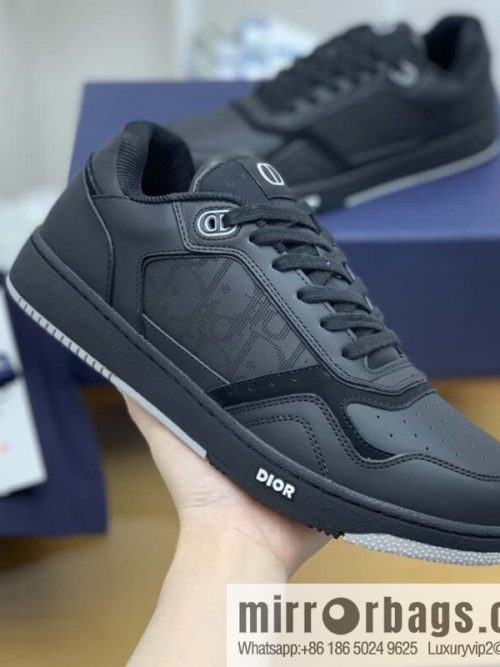 DIOR Dior uses black smooth cow leather (fabric) to carefully make B27 low-top sneakers