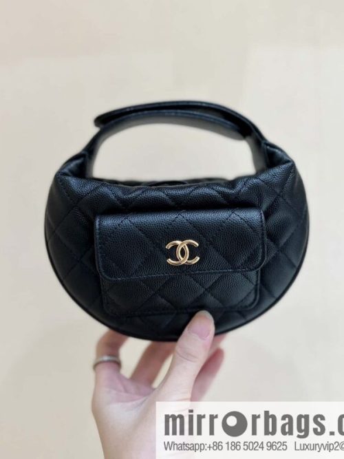 CHANEL 23B Autumn and Winter Preview Series, Litchi Leather Hula Hoop AP3467