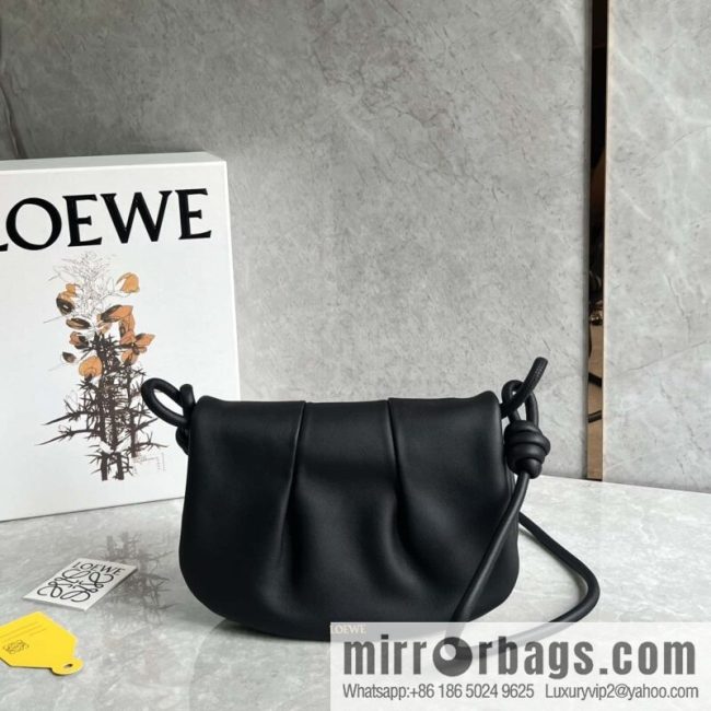 LOEWE latest series Paseo new member Paseo Satchel 0686 black