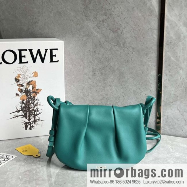 LOEWE latest series Paseo new member Paseo Satchel 0686 green