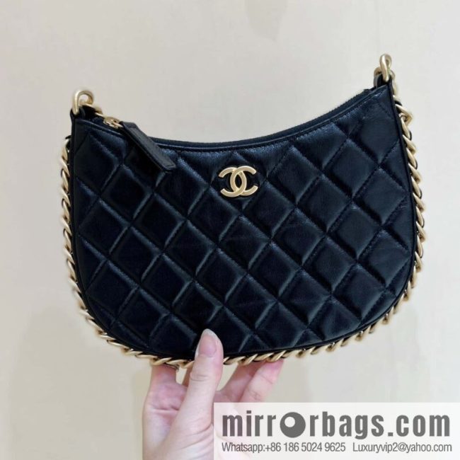 CHANEL 23B autumn and winter trailer series hobo armpit bag AS4378