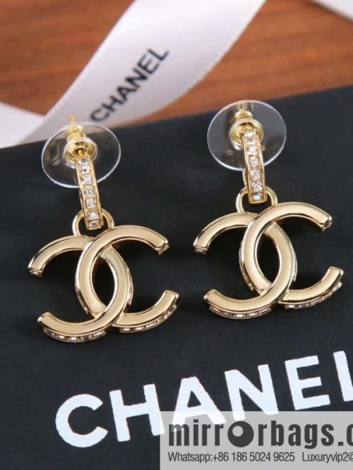 New ☑️ Chanel C2 double c gold stud earrings