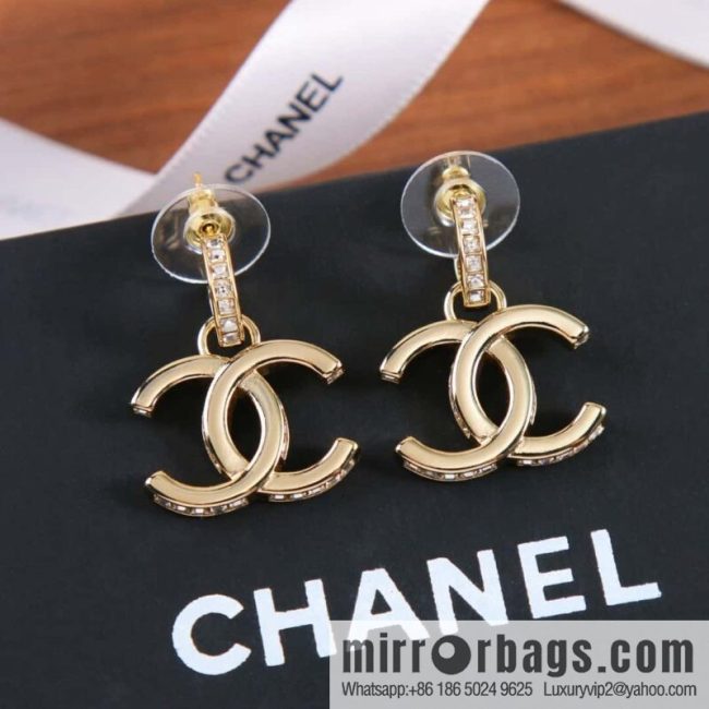 New ☑️ Chanel C2 double c gold stud earrings