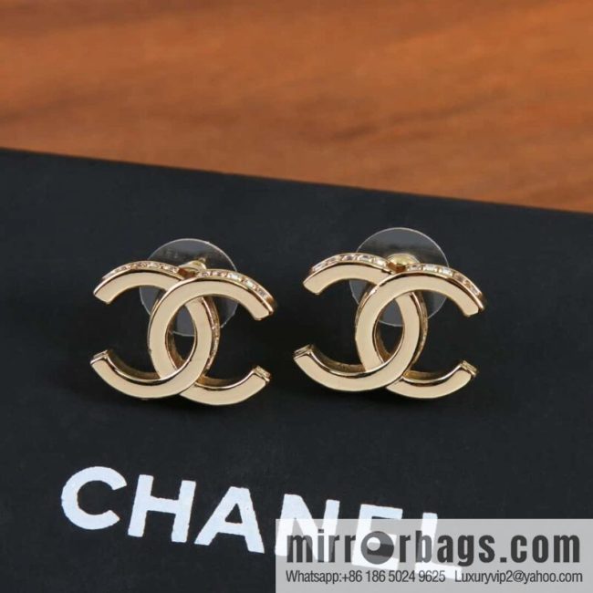 New ☑️ Chanel C1 double c gold stud earrings