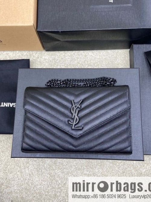 MONOGRAM caviar texture original leather version envelope bag model: 360452