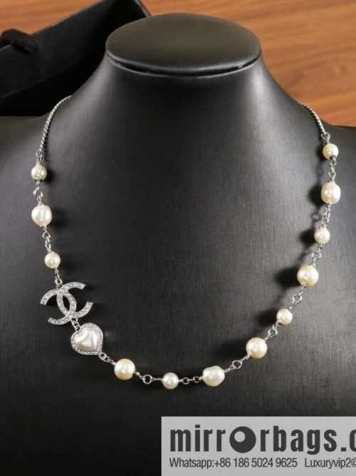 New ☑️ Chanel Double C Peach Heart Love Pearl Necklace