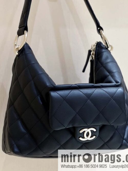CHANEL 23B autumn and winter trailer series hobo hippie underarm bag AS4347