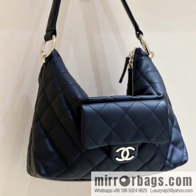 CHANEL 23B autumn and winter trailer series hobo hippie underarm bag AS4347