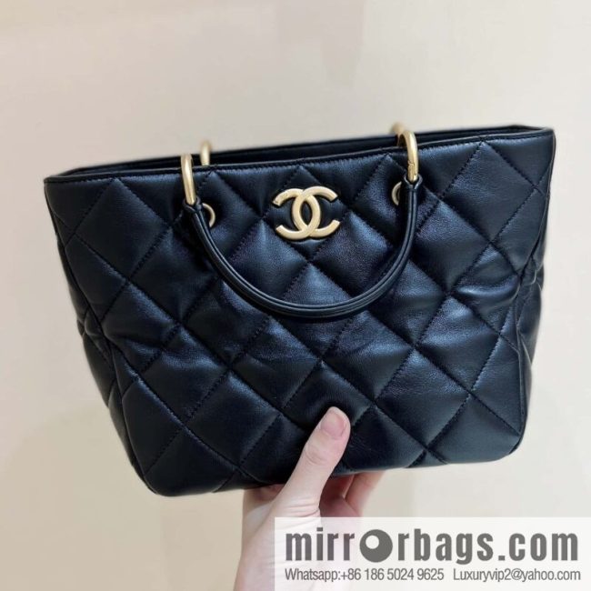 CHANEL 23B autumn and winter trailer series, limited edition small shopping bag AS4188