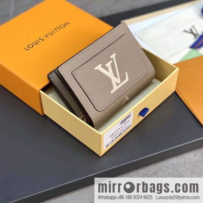 LV M82370 Cléa Wallet