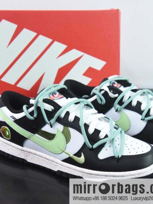 NK SB Dunk Low Deconstruction Vitality Triple Hook Black and White Green, Item Number: FD4623-152