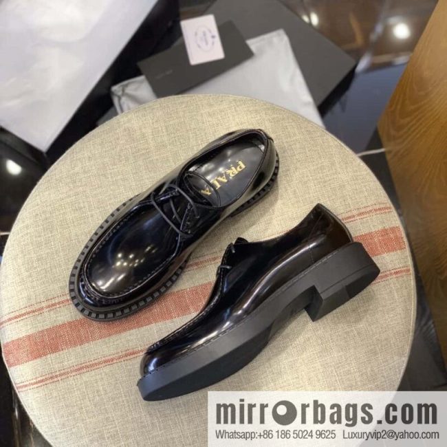 PRADA glossy lace-up shoes
