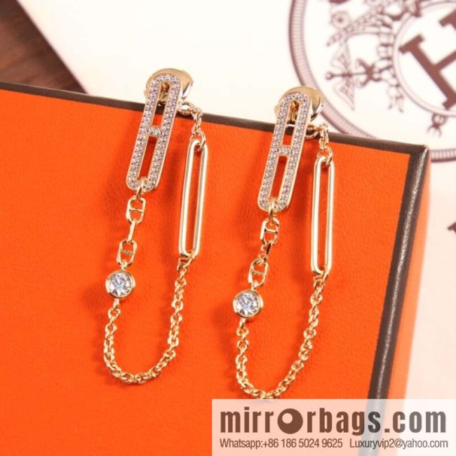 New ☑️ Hermès HERMES full drill pig nose chain stud earrings - Image 3