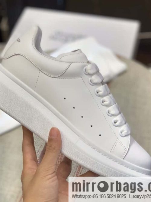 Alexander McQueen Unisex sneakers