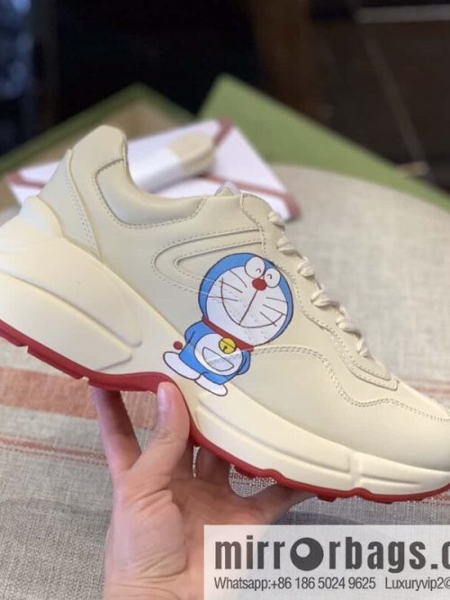 GUCCI robot cat animation image, Doraemon sticker Unisex Vintage sneakers
