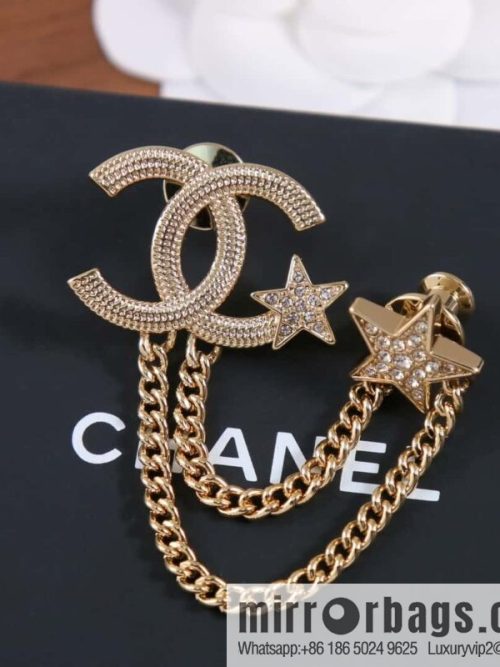 New ☑️ Chanel Double C Star Tassel Chain Brooch