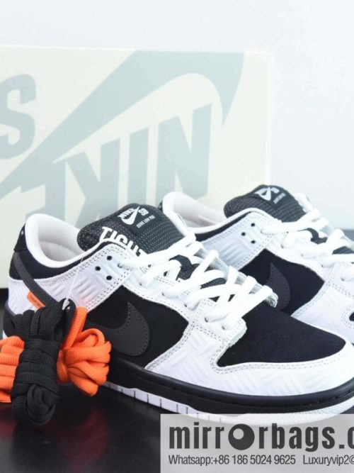 NK SB Dunk Low joint reverse black and white panda sneakers item number: FD2629-100