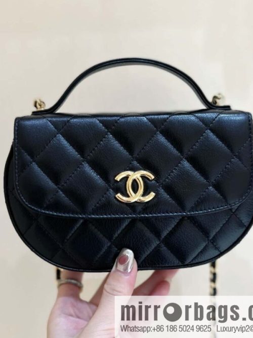 CHANEL 23A high-end handmade workshop series saddle bag AP3367
