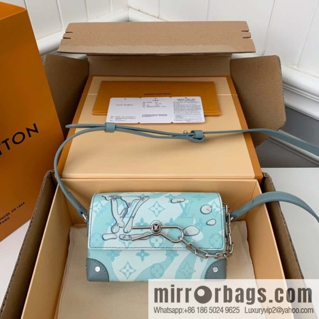 LV M22637 Steamer Wearable Wallet