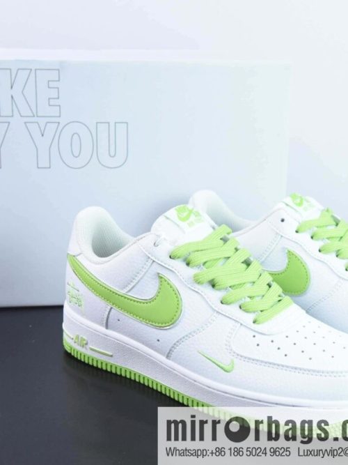 Nike Air Force 1 \'07 Low \"White/Apple Green\" Air Force One \"White Apple Green Stussy embroidery hook\" CW2288-111