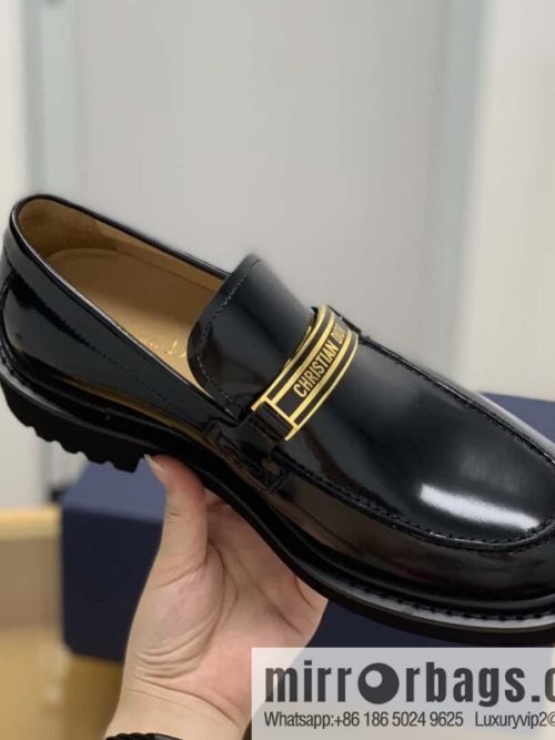 DIOR brand letter buckle, men\'s loafers