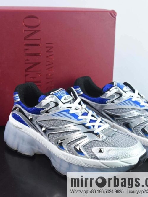 Valentino/Valentino Garavani MS-2960 Low-top Sneaker Rivet Series Low Help Thick Bottom Daddy Wind Increase Versatile Casual sneakers
