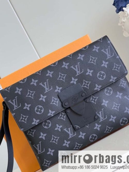 LV M82598 S-LOCK POCHETTE clutch bag