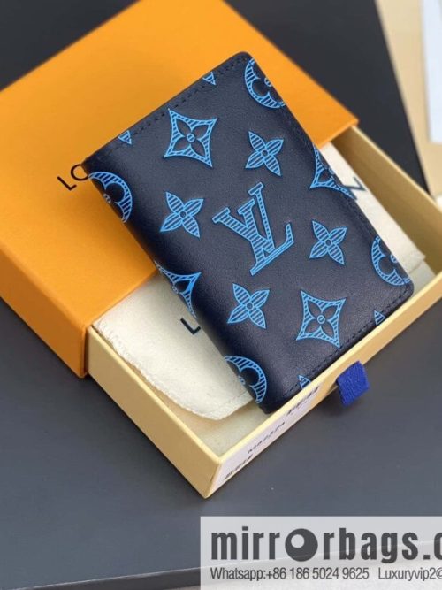 LV M82324 Pocket Organizer