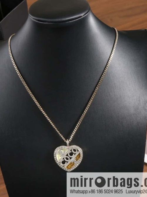 New ☑️ Chanel double c peach heart love hollow coco necklace