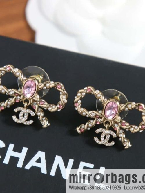 New ☑️ Chanel C2 double c pink diamond bow stud earrings