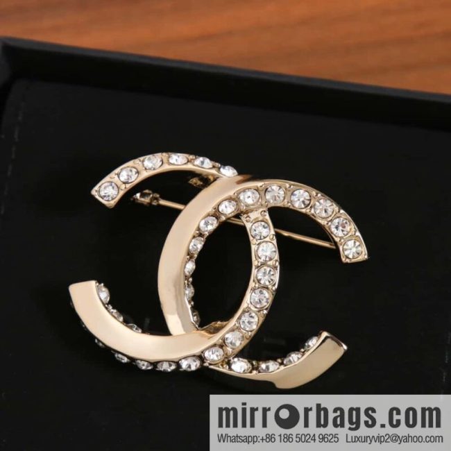 New ☑️ Chanel Double C Half Diamond Brooch