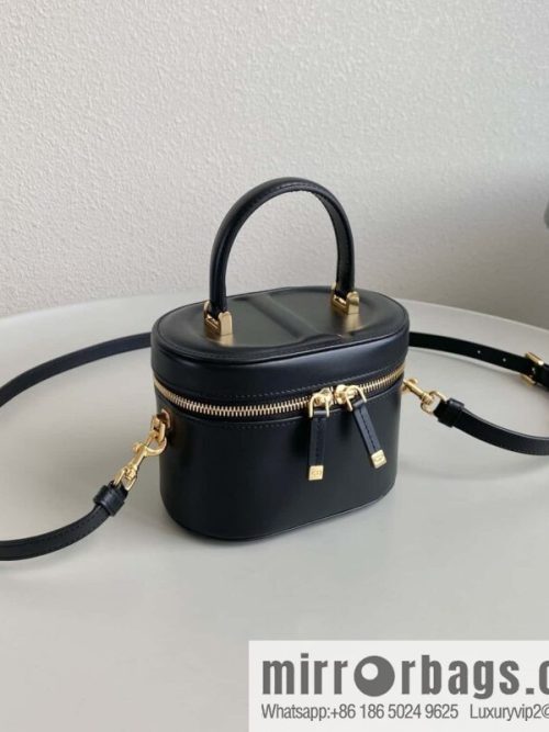 DIOR S CD SIGNATURE VANITY S2203UMFV_M900