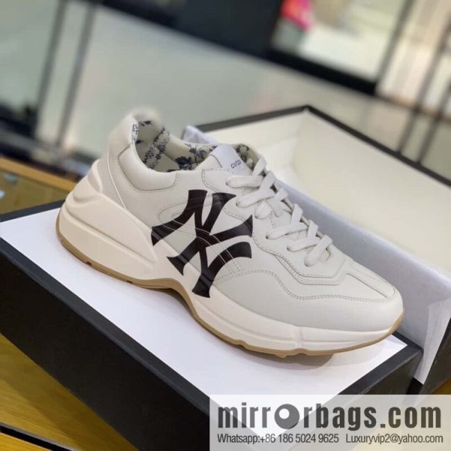 GUCCI Vintage shoes casual sneakers