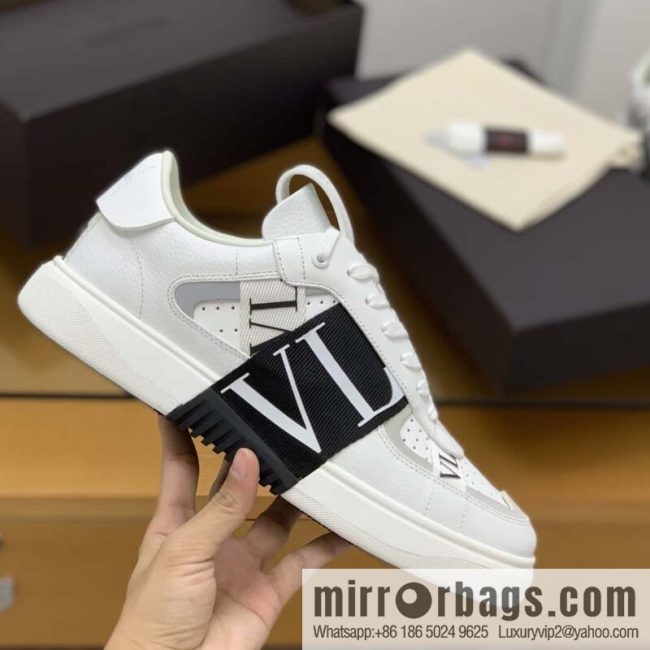 Valentino Valentino VLTN logo strap Unisex sneakers