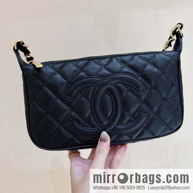 CHANEL CNNe same popular medieval armpit bag A50920 black