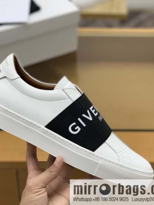 Givenchy/Givenchy, white leather (fabric) Urban Street His & Hers sneakers