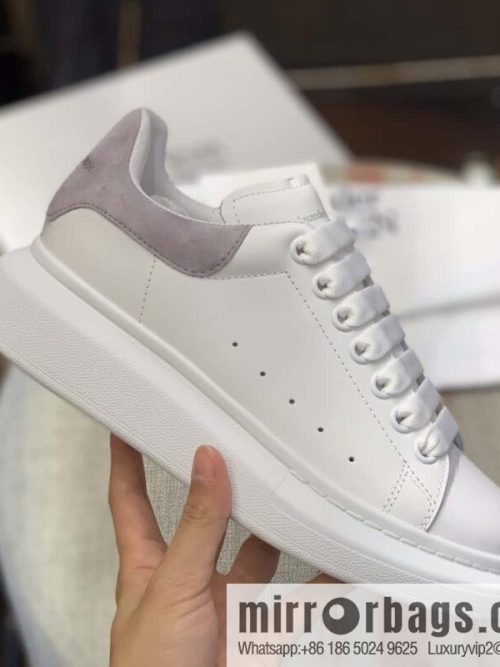 Alexander McQueen Alexander McQueen Light Grey Fleece Tail Unisex Sneakers