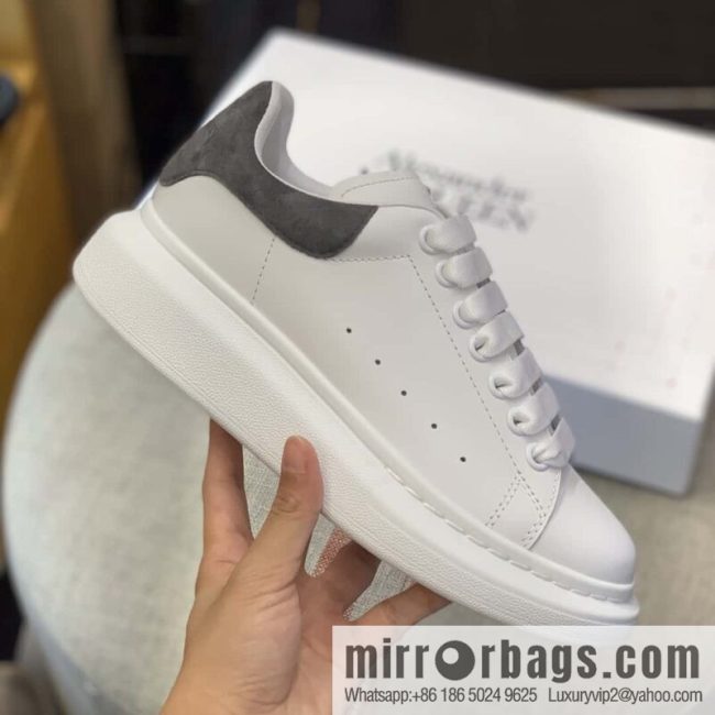 Alexander McQueen Alexander McQueen Dark Grey Fleece Tail Unisex Sneakers