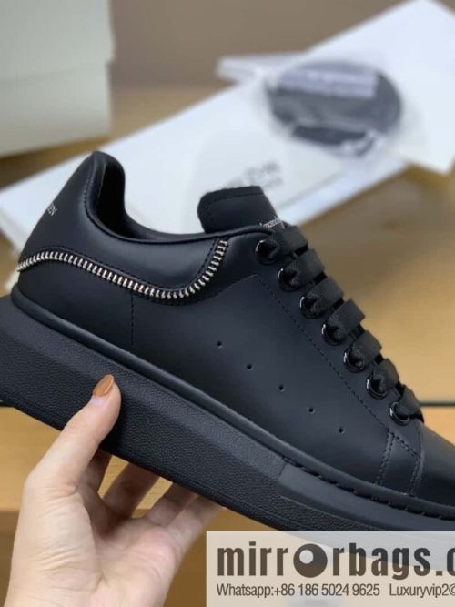 Alexander McQueen All Black Zipper, Black Calfskin Round Head Sneakers
