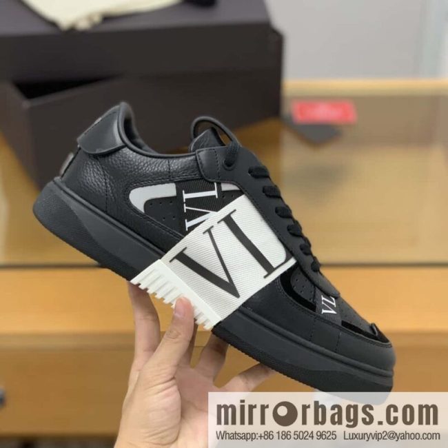 Valentino Valentino VLTN logo strap, men\'s and women\'s sneakers