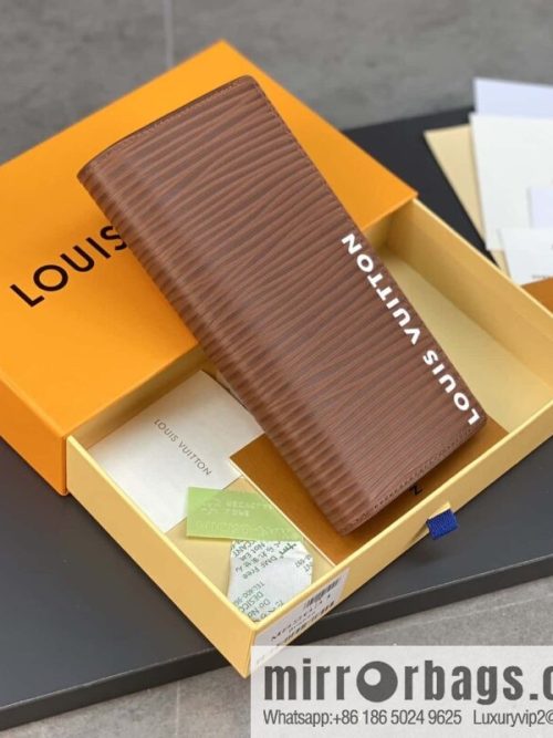 LV M82631 Brazza Wallet