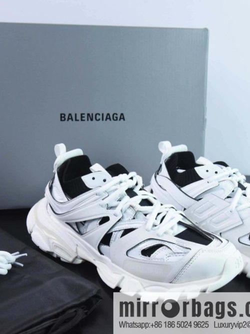 Balenciaga BALENCIAGA Track Trainers 3.0 generation retro \"white and black sneakers\" 542436 W2FSC 9081