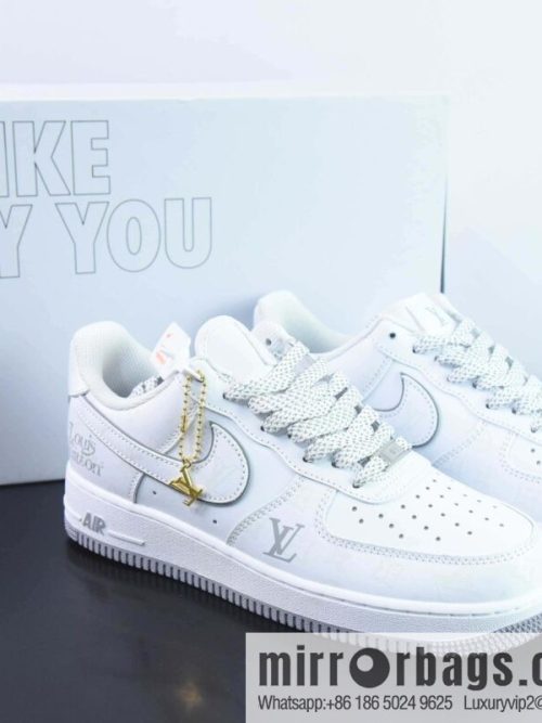 NK Air Force 1 Air Force One board shoes, official item number: CW2288-111