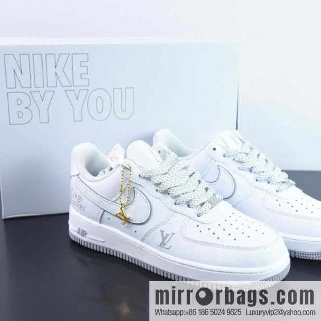 NK Air Force 1 Air Force One board shoes, official item number: CW2288-111