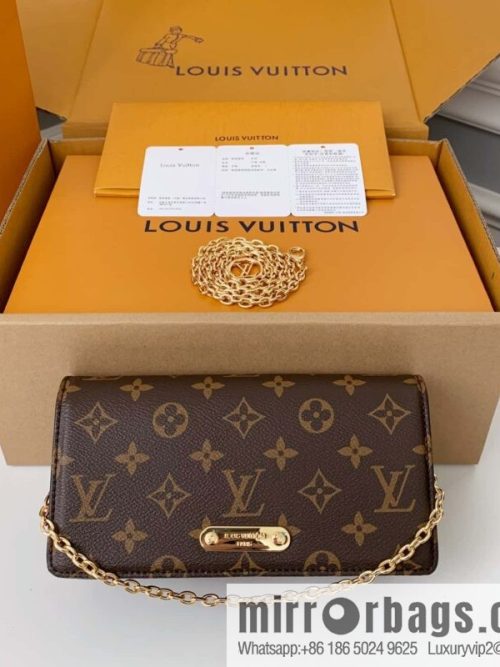 LV M82509 Wallet On Chain Lily