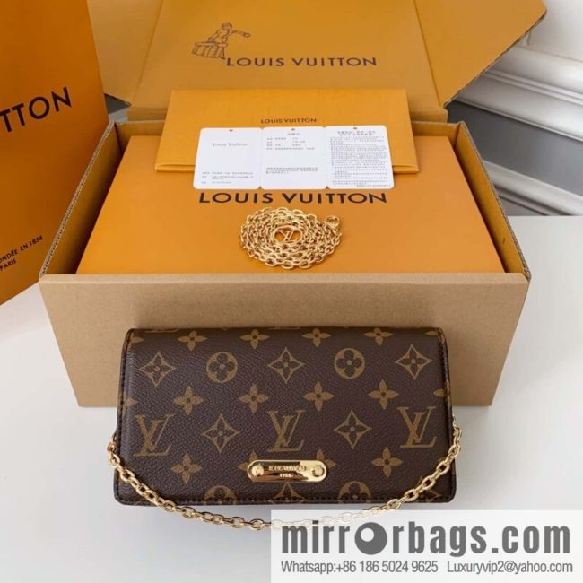 LV M82509 Wallet On Chain Lily