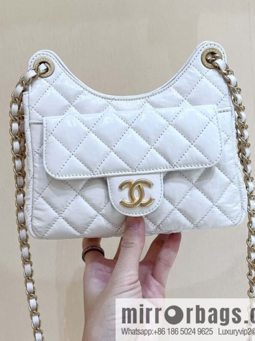 CHANEL 23C early spring vacation new No. 5 gold coin tag hobo hippie bag AS3710 white