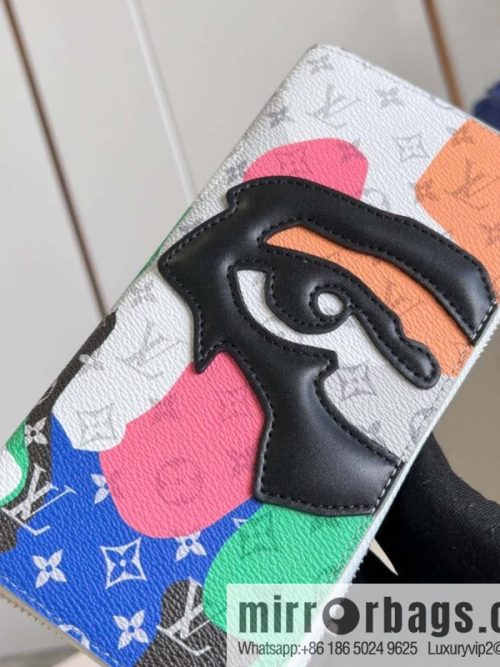 LV M82590 Zippy Vertical Wallet