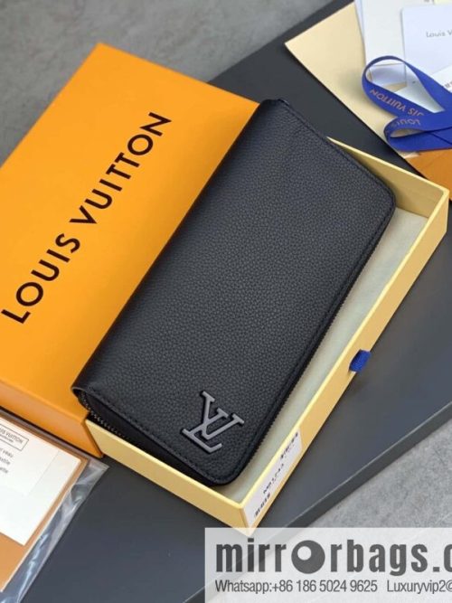 LV M81743 Zippy Wallet