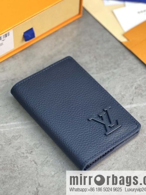 LV M81730 Pocket Organizer